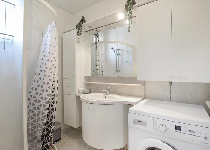 3 Bedroom Beautiful In *